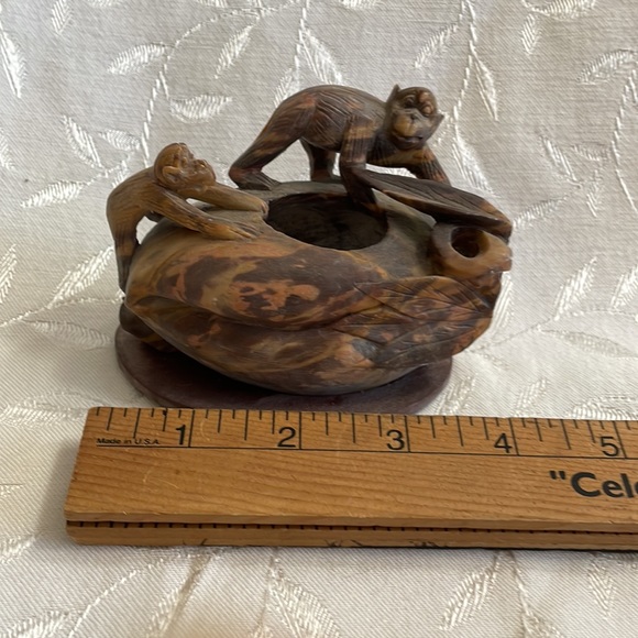 Vintage Carved Soapstone Inkwell Monkeys - Picture 7 of 8